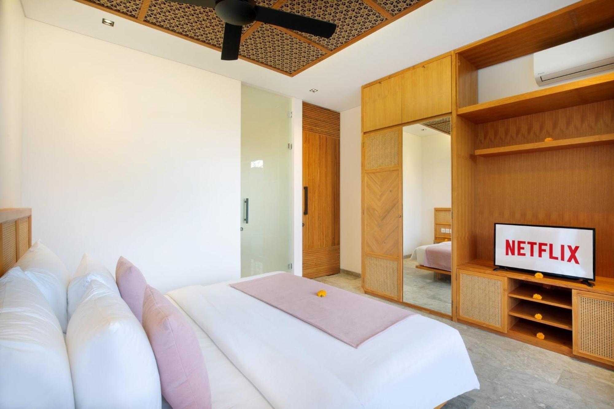 Eight Palms By Ini Vie Hospitality Villa *
